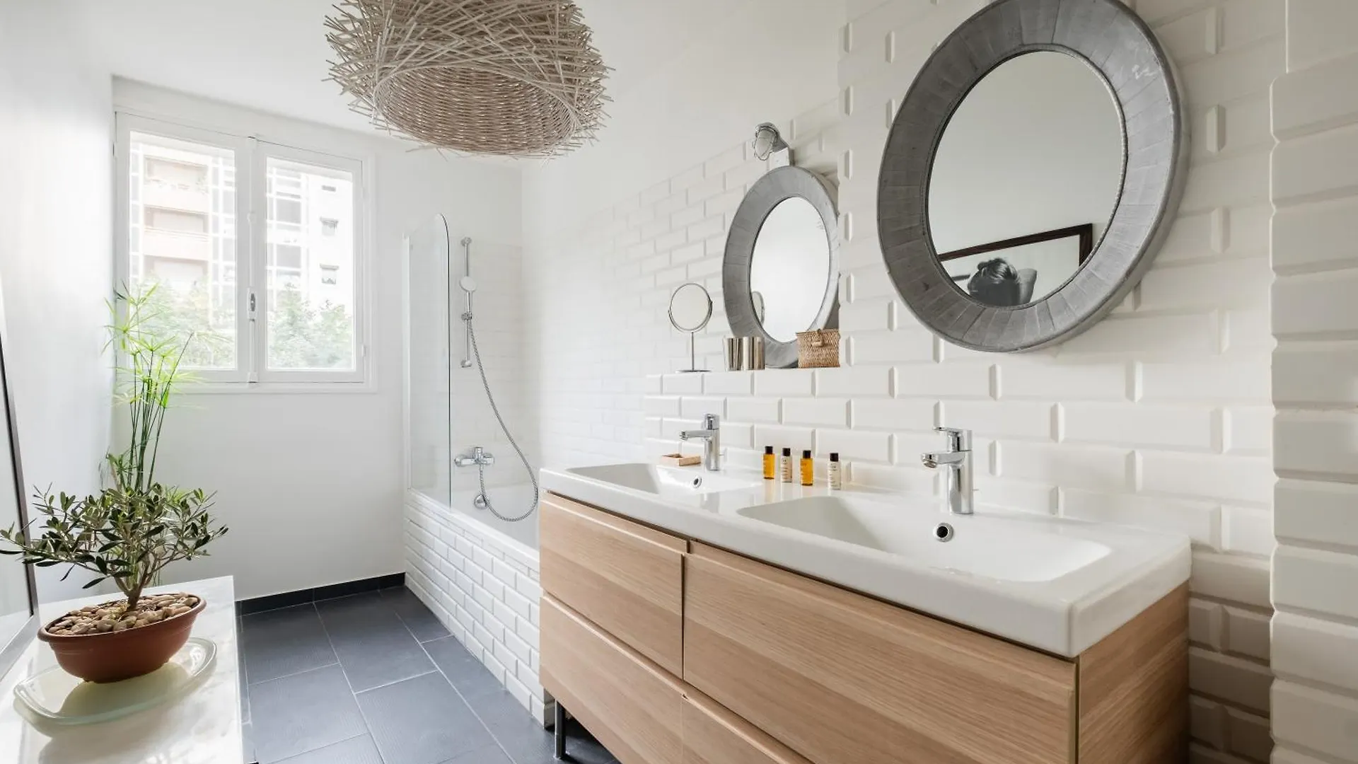 Apartment Veeve - Grand In Grey Paris